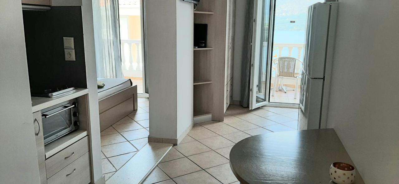 Blue Bay Apartments Sivota  Bagian luar foto